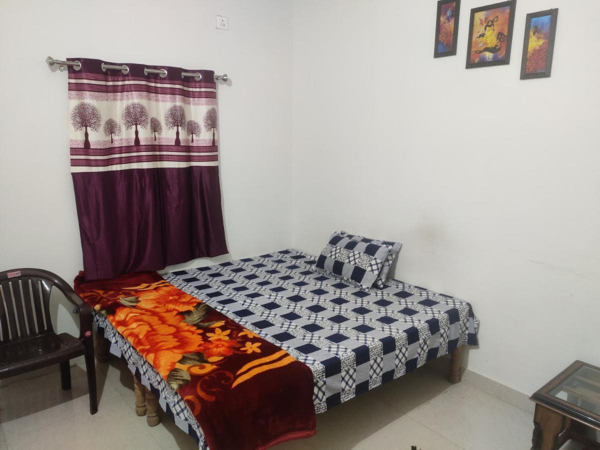 Nidhivan Homestay Vrindāvan Esterno foto