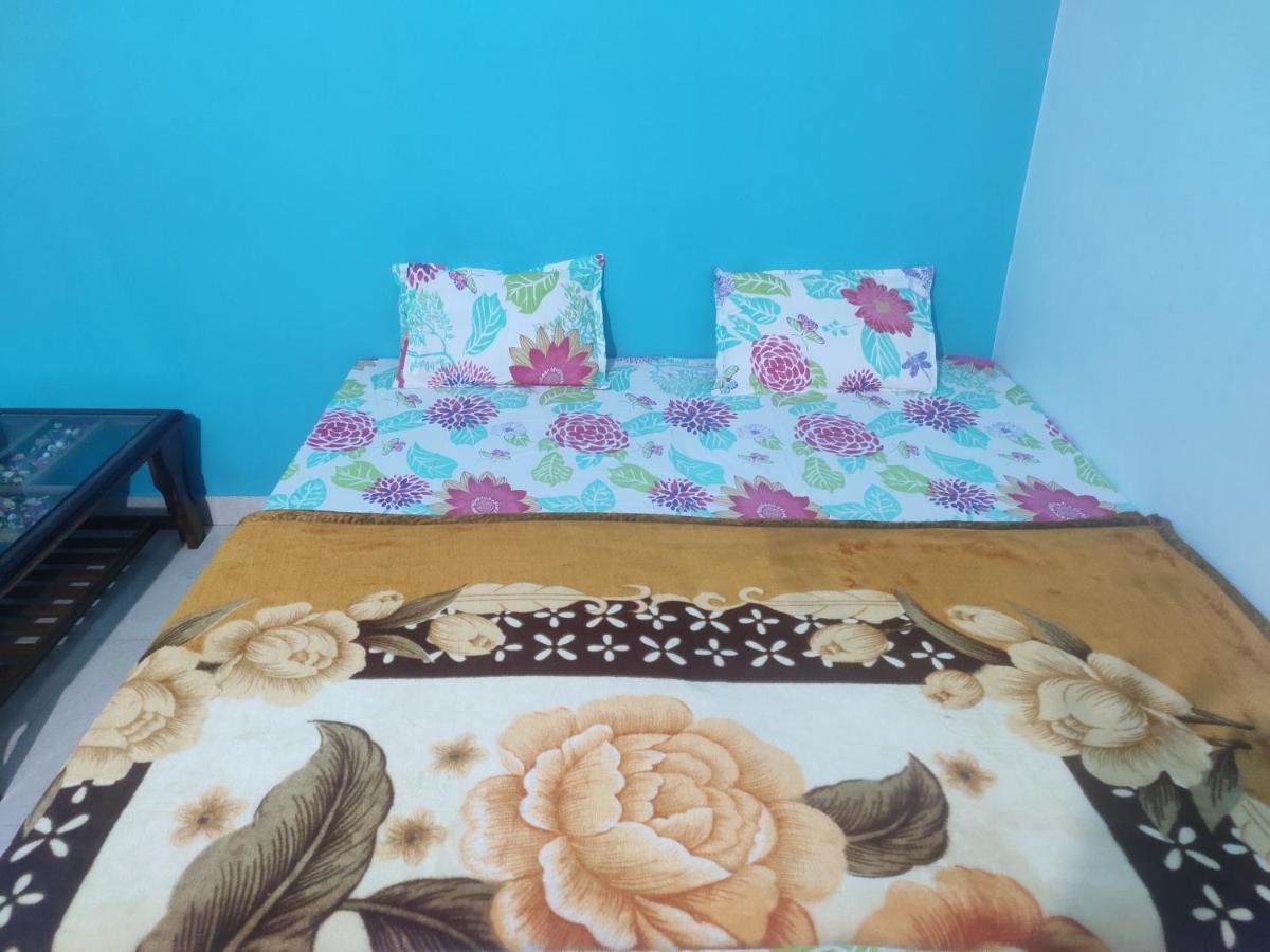 Nidhivan Homestay Vrindāvan Esterno foto