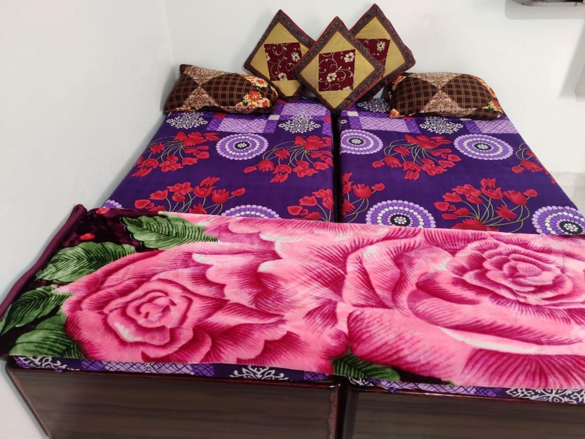 Nidhivan Homestay Vrindāvan Esterno foto