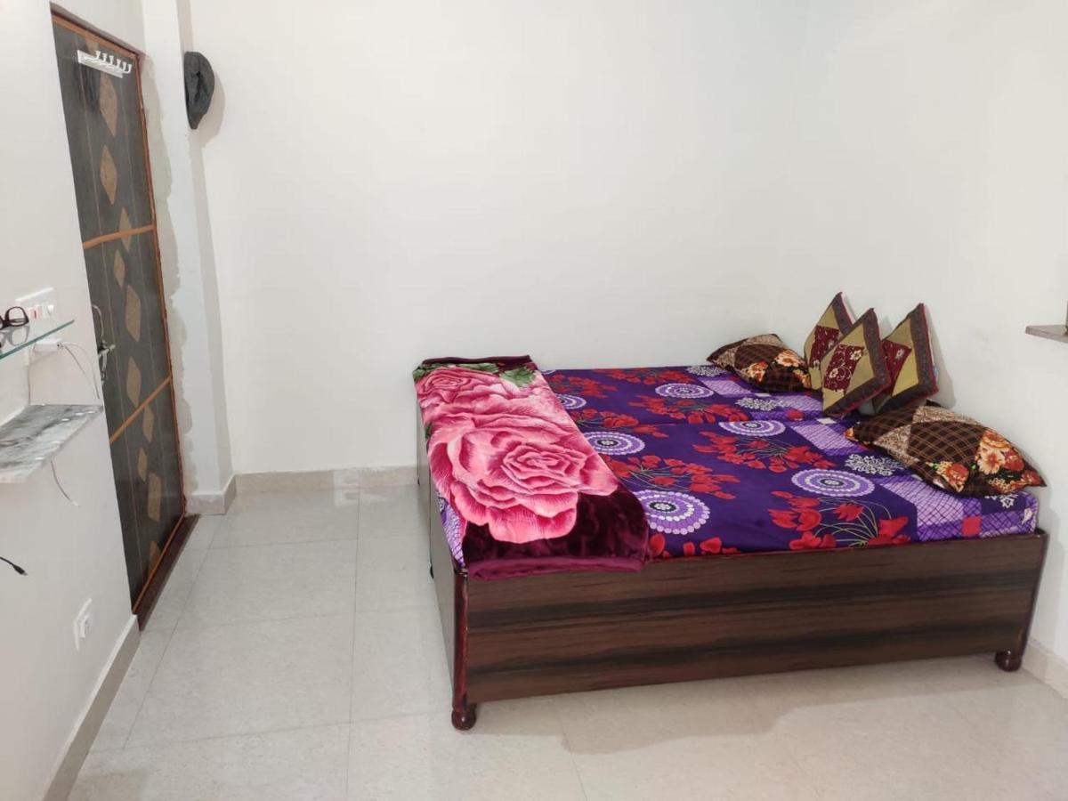 Nidhivan Homestay Vrindāvan Esterno foto
