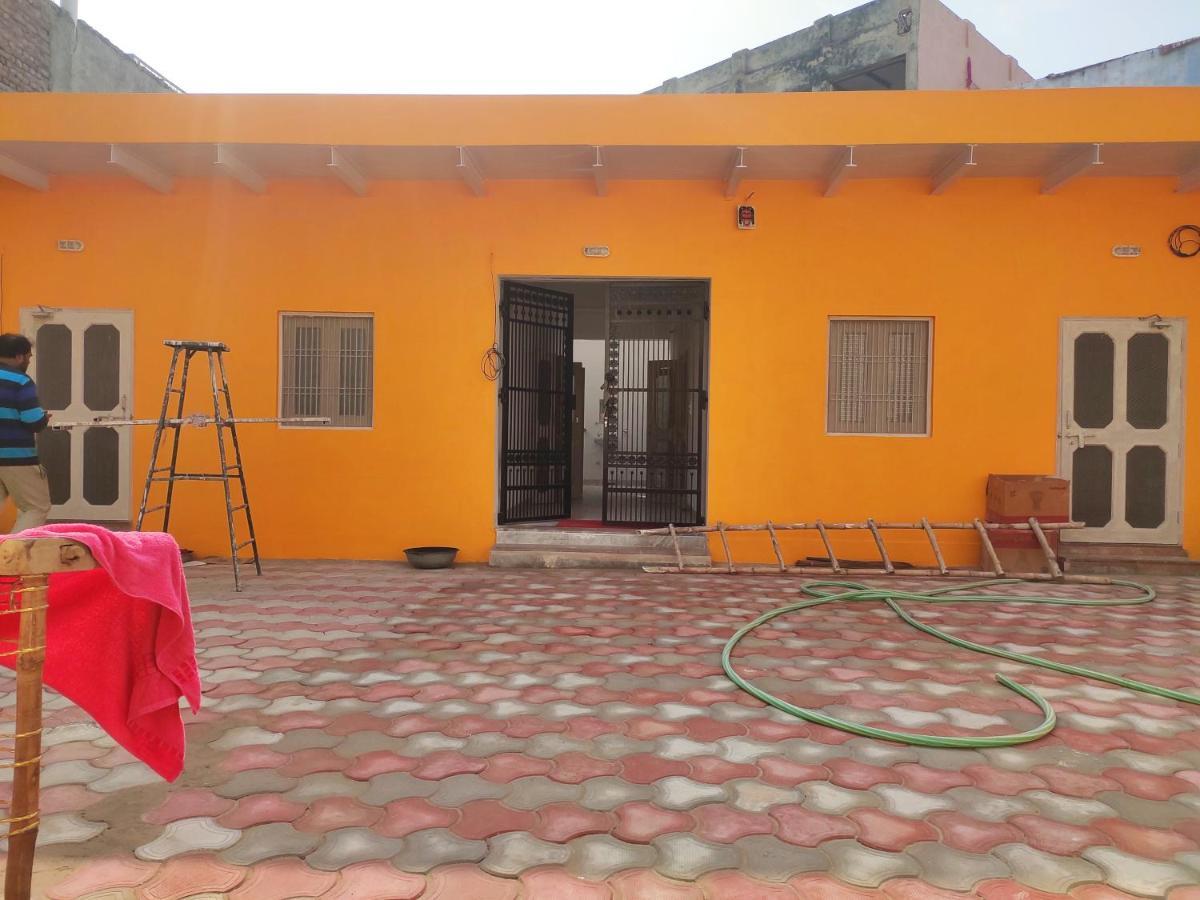Nidhivan Homestay Vrindāvan Esterno foto